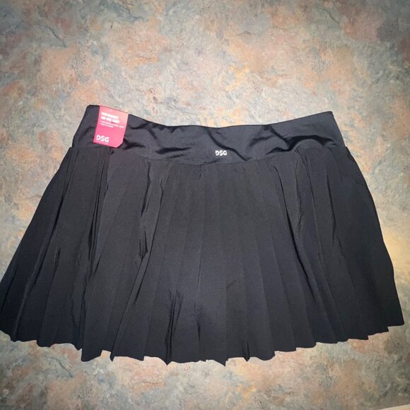 DSG Performance Mid-Rise Skort XXL Black - Picture 2 of 9